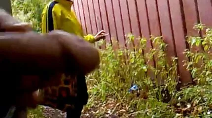 Baba dùng phim sexc nhat ban lưỡi vuốt ve âm hộ của cô ấy và dùng dương vật giả thủ dâm.