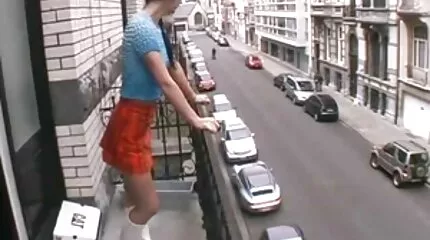 Làm bẩn âm hộ của con đĩ bằng tinh trùng sau khi làm tình say đắm với một con gà xemphim sec nhat con.