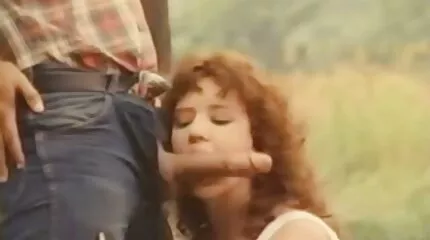 Đĩ môi to cạo lông gọi địt người yêu sec nhật bản mới quen